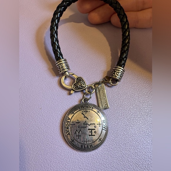 Braided Bracelet stainless steel 
Color: Silver and Black - Picture 2 of 3